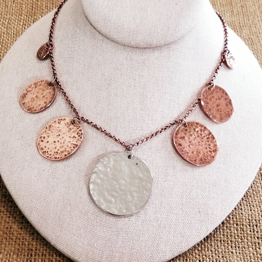 Vclm Vintage Copper And Silver Toned Disc Necklace 16$